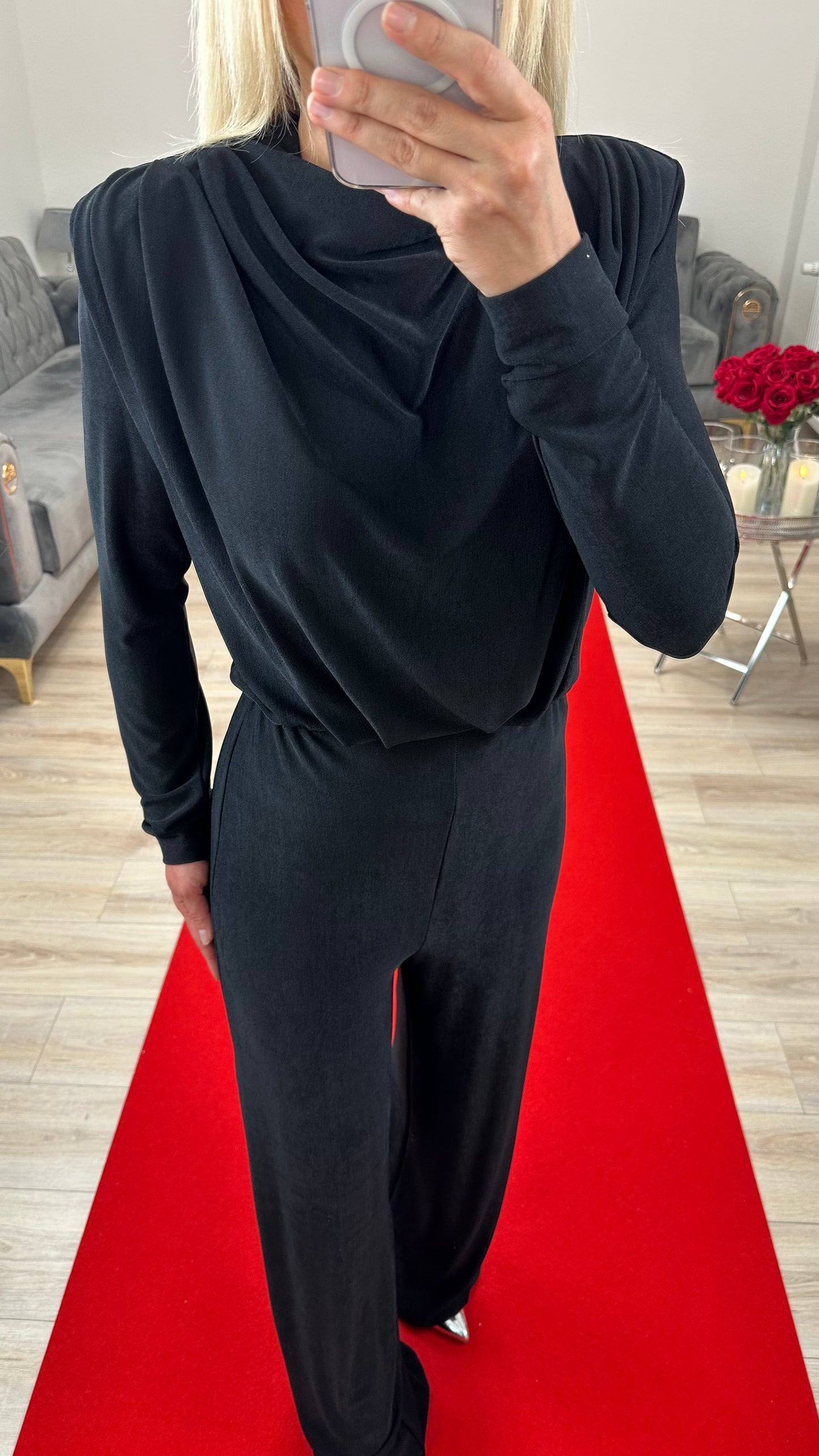 Overall Schwarz