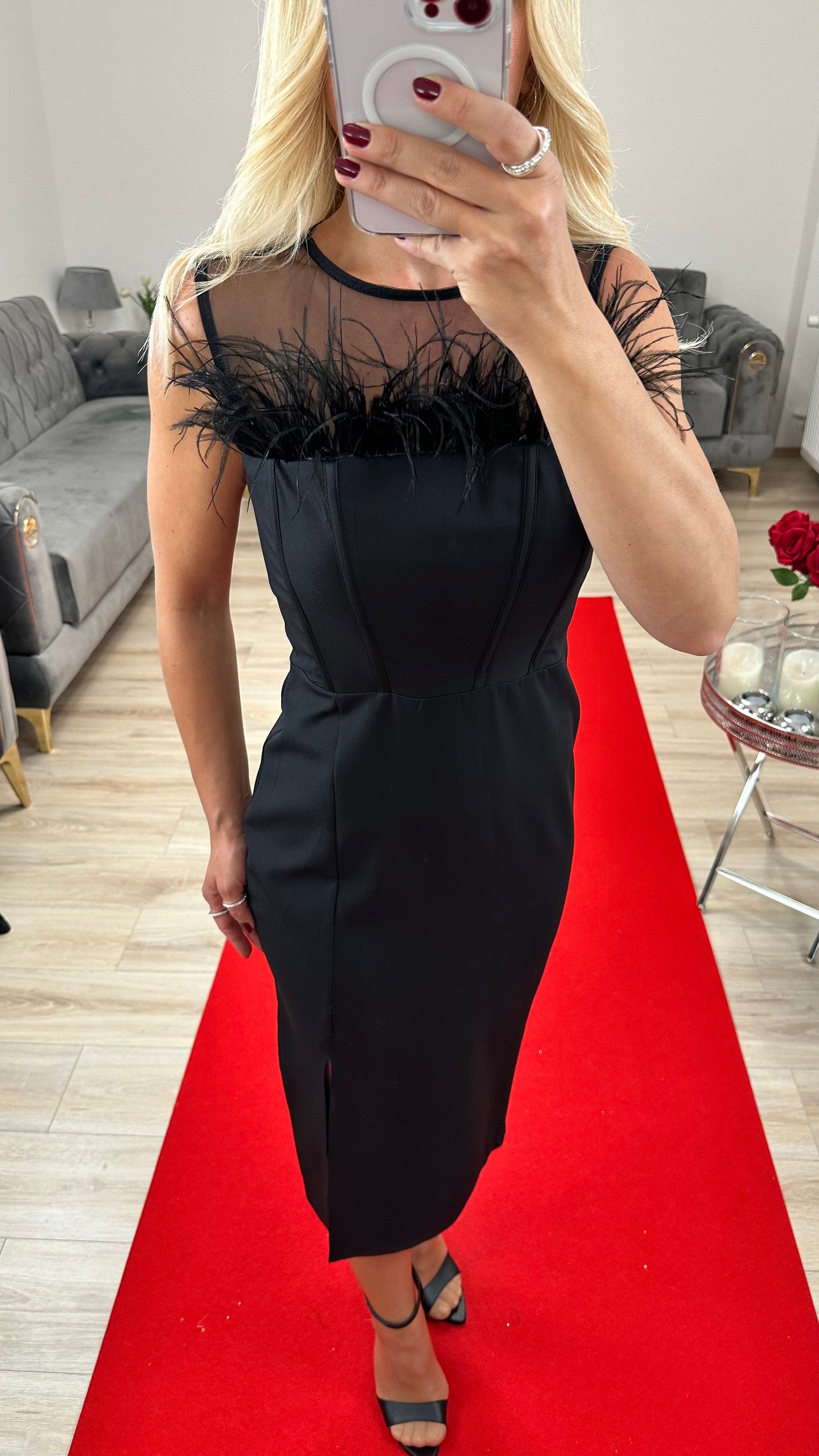 Kleid mit Feder Schwarz