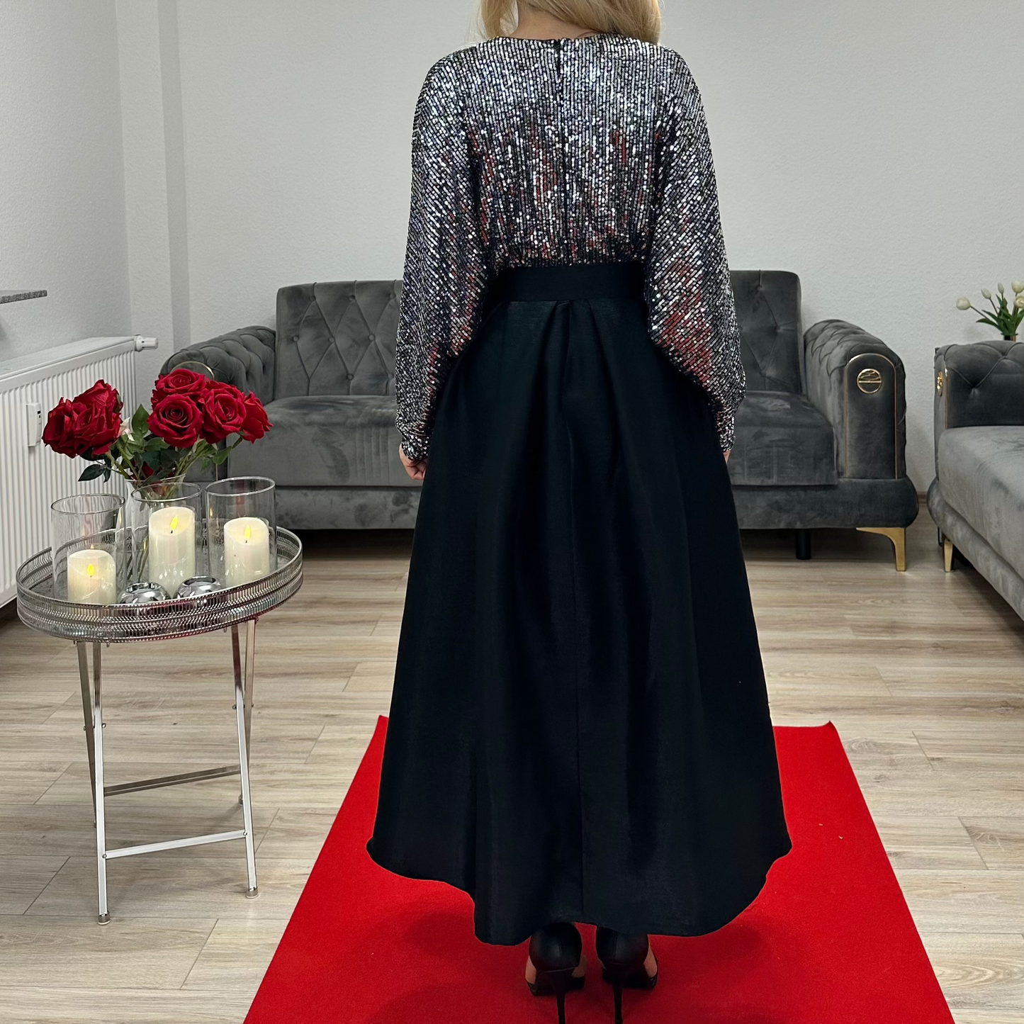 Abendkleid mit Pailletten Silber