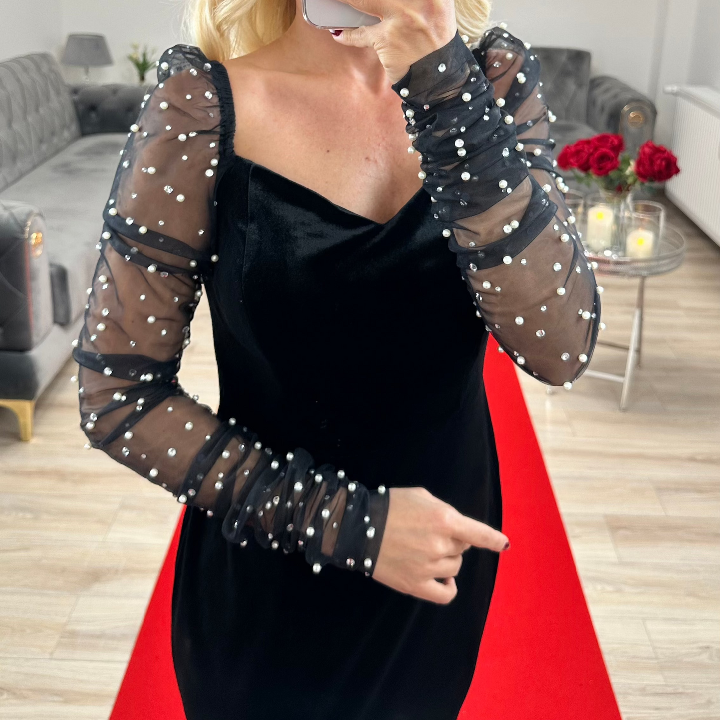 Samtkleid Midi mit Perlen Schwarz