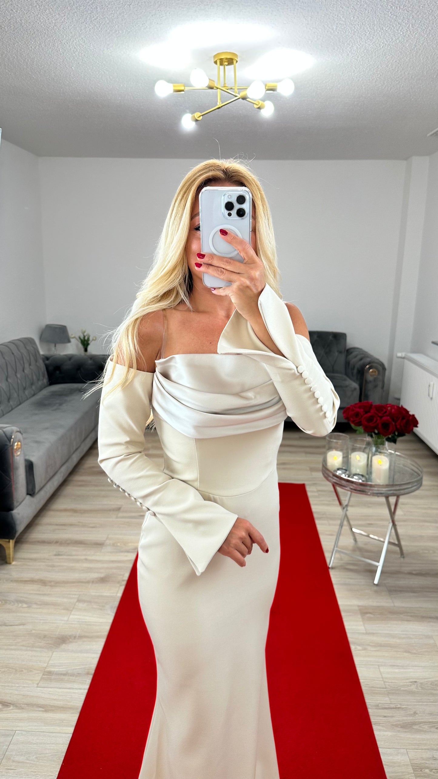 Abendkleid Beige mit abnehmbaren Ärmeln