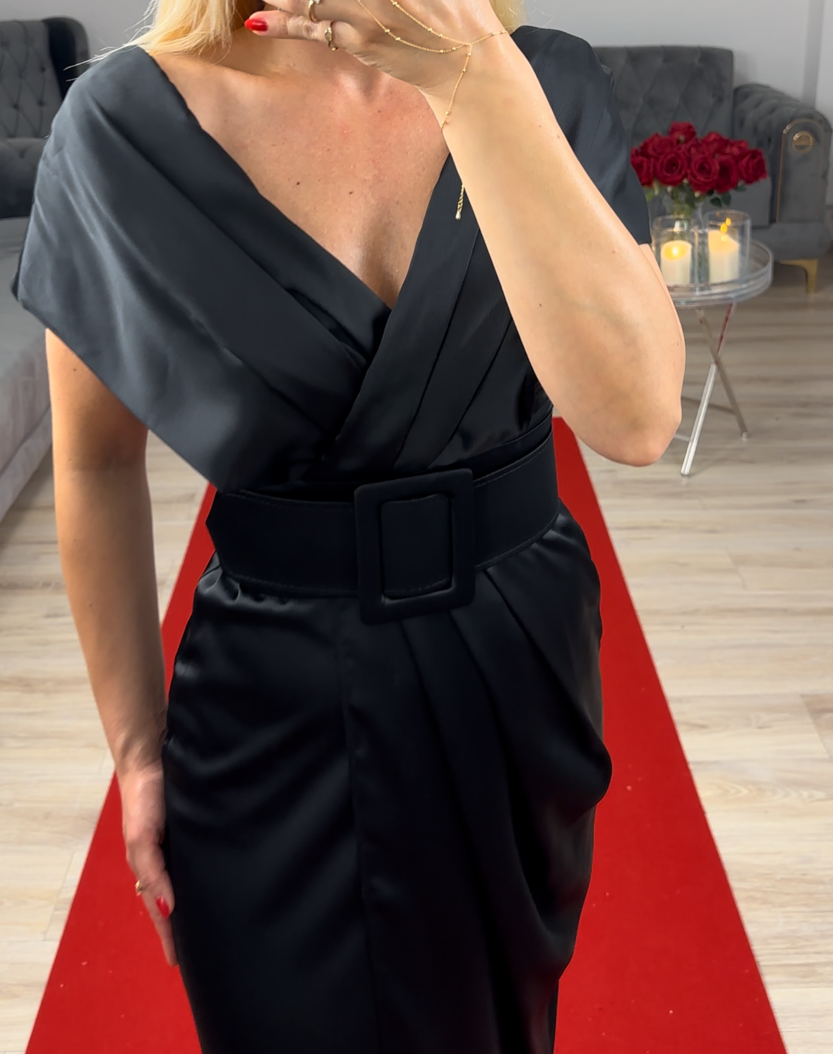 Satin Kleid Schwarz mit Gürtel