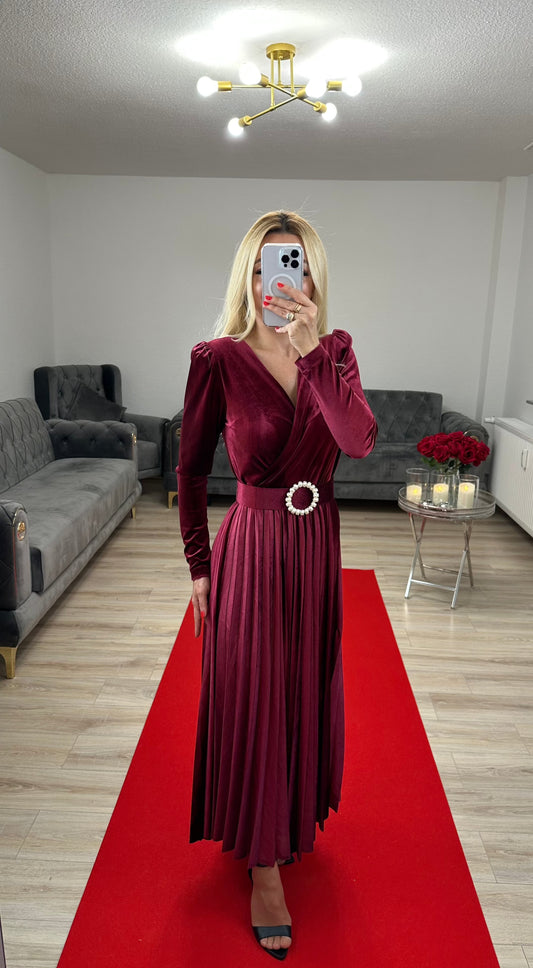 Samtkleid mit Gürtel Weinrot